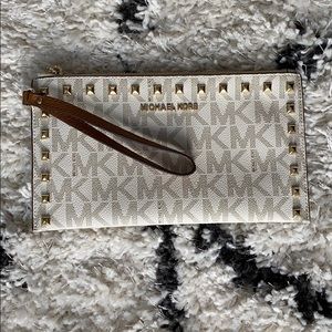 Michael Kors wristlet